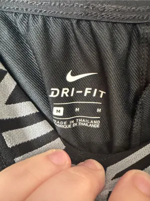 Nike Dri Fit Women’s Medium Black Athletic Lightweight Running Shorts thumbnail 2