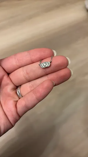 Kendra Scott Necklace thumbnail 4