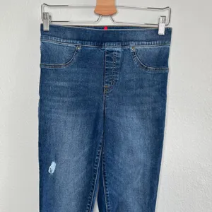 Spanx Womens Distressed Ankle Skinny Denim Pull On Jeans Size Medium thumbnail 3