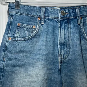 BDG Urban Outfitters Cinch Back Denim Shorts Medium Wash W28 High Waist skater thumbnail 2