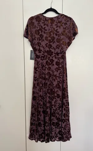 Taylor dress Purple Size 6 thumbnail 2