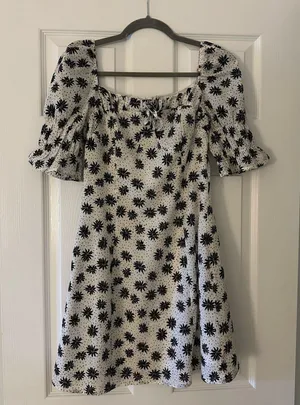 New Look Floral Dress thumbnail 1