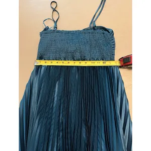 Petal and Pup Vikki Green Emerald Pleated Elegant Dress Adjustable Straps US 12 thumbnail 9