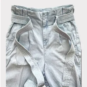 a new day Paperbag High Waist Tapered Jeans With Belt Light Blue Wash Sz 12 thumbnail 5
