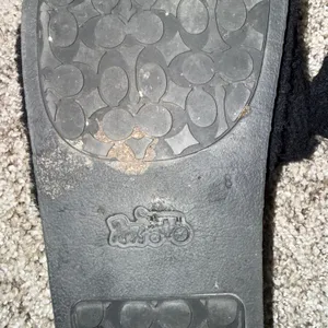 Coach Shearling‎ Slide Sandals Womens 8 Black Good Faux Fur Logo Slippers thumbnail 5