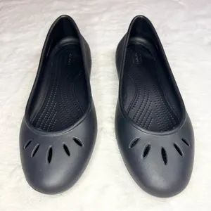 CROCS Black Cutout Kelli Ballet Flats Women’s Size 10 thumbnail 9