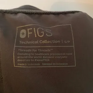FIGS Charcoal Gray Zamora Jogger Scrub Pants Uniform Women's size Small Petite thumbnail 2