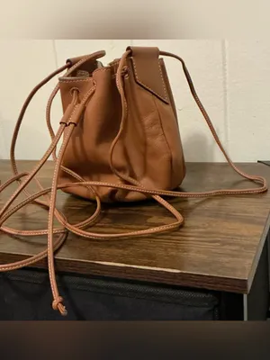 A Rare Banana Republic Pietra Made In Italy Crossbody Bucket Bag Leather Handbag thumbnail 5