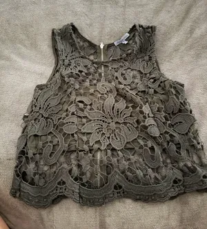 Dark Green Lace Charlotte Russe crop top thumbnail 1