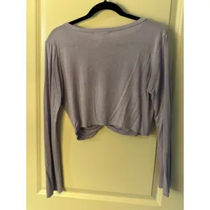 Gaze Purple Thin Longsleeve Knot Top Women'x Sz Medium thumbnail 2
