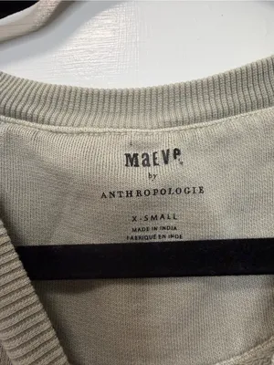 Maeve Anthropologie Love Amor Graphic Sweatshirt Sage Green Pullover Size XS‎ thumbnail 3