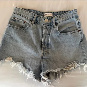 ZARA Jean Shorts High-Waisted thumbnail 1