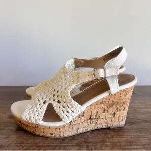 SO® Taffy White Women's Wedge Sandals Size 9 #B1651 thumbnail 4