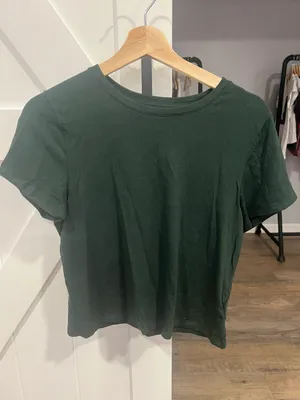 Old Navy green tee thumbnail 1