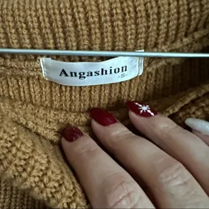 Angashion Off Shoulder‎ Fringe Gold Sweater thumbnail 5