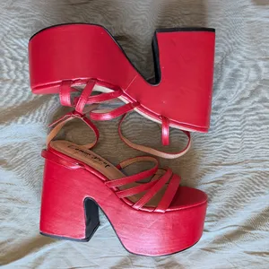 Lemon Drop by Privileged Tornado Strappy Platform Heels W7 Lipstick Red thumbnail 4