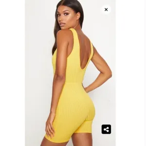 PrettyLittleThing Women's Size 8 Ribbed Tank Top Unitard‎ Yellow V-Neck V-Back thumbnail 2