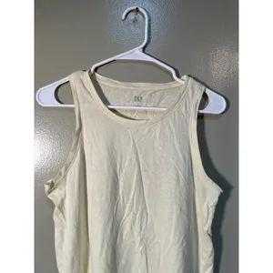 Gap Women's Sz Small Tank Top Crewneck Soft Pale Butter Yellow Semi-Sheer Cotton thumbnail 2