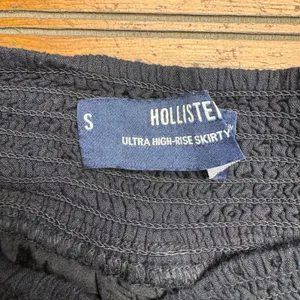 Hollister Black Smocked Ultra High Rise Skirty Shorts Size S‎ thumbnail 2