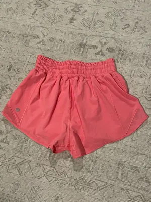 Lululemon Shorts Hotty Hot thumbnail 2