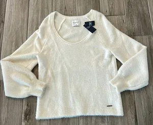 Abercrombie & Fitch sweater thumbnail 1