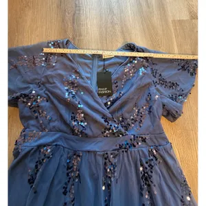 Pinup Fashion Blue Sequin Mesh Maxi Dress Plus Size 18W Flutter Sleeve V-Neck thumbnail 7