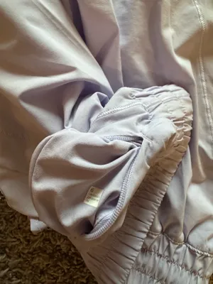 Lululemon Shorts thumbnail 5