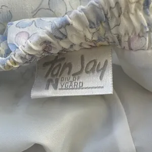Vintage ‘80s TanJay by Nygard White Floral Print Elastic Waist Midi Skirt thumbnail 7