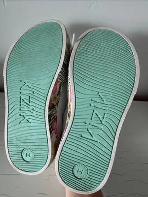 Kizik Irvine Sneakers Women’s 6.5 White Floral Tropical Hands Free Slip On Shoes thumbnail 7