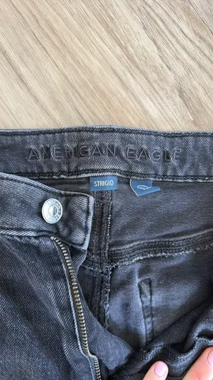 American Eagle Jeans thumbnail 2