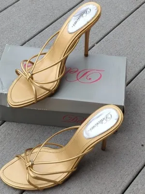 Delicious Open Toe Strappy Heel Sandals Gold Size 9 thumbnail 1