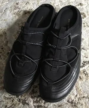 Easy Spirit Comfy casual slip ons 🖤🖤 thumbnail 1