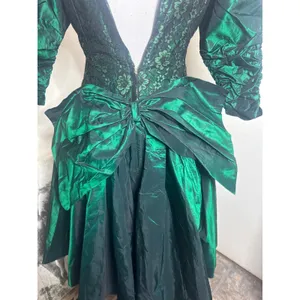 VTG 80s Emerald Green Taffeta & Black Lace Prom Dress Puff Sleeve Whimsigoth thumbnail 4