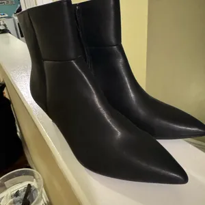 Madden girl boots thumbnail 3
