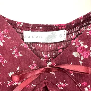 Altar'd State Size Medium Long‎ Sleeve Dress Purple Ditsy Floral Mini Length NWT thumbnail 4