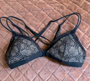 Victoria’s Secret black lace bralette thumbnail 1