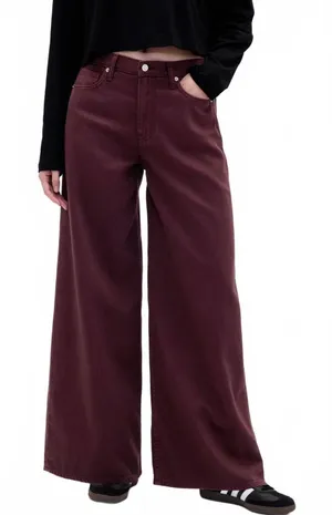 Gap Mid Rise UltraSoft Baggy Jeans NWT Bordeaux Purple 25R thumbnail 1