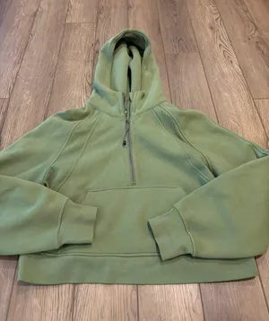 Lululemon Scuba thumbnail 1