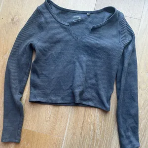 grey notched long sleeve top from pacsun thumbnail 1