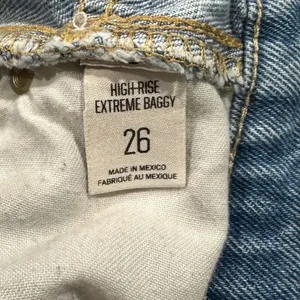 Urban Outfitters BDG Rih High Rise Extreme Baggy Jeans Women’s 26 thumbnail 5