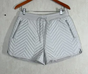 Athleta Women’s Apres Ski Quilted Shorts Puffer Insulated in Beige Chevron 8 thumbnail 1