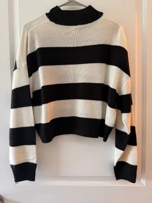 H&M Striped Cropped Sweater thumbnail 2