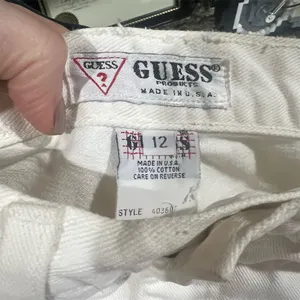 Vintage GUESS Women's White High-Waisted Cut-Off Denim Shorts Standard Size 12 thumbnail 9