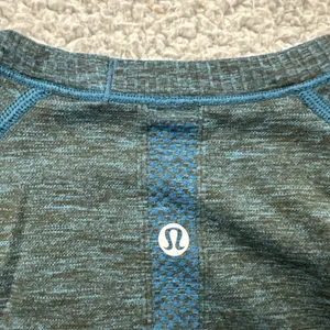 Lululemon Swiftly Tech Short Sleeve Shirt Poolside Black Athletic Women's 6 thumbnail 3