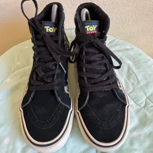 Vans x Disney Pixar Toy Story Sk8-Hi Reissue "Buzz Lightyear" Women’s size 7 thumbnail 6