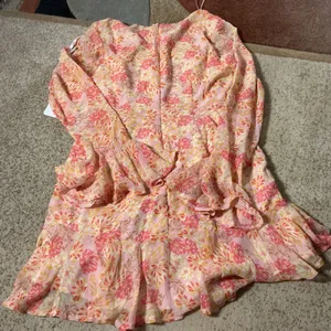Here Comes The Sun Floral Mini Dress Women L Pink Long Bell Sleeve Ruched Ruffle thumbnail 5