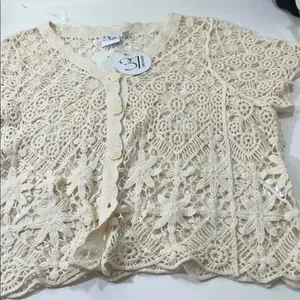 Cream Lace Crochet Blouse Size M thumbnail 11