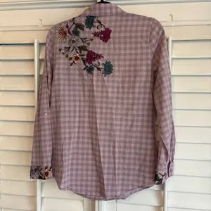 Chico’s Lavender Plaid Floral Button Down Shirt Size‎ 0 (4/6) thumbnail 2