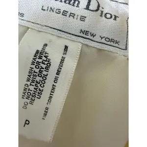 Vintage Christian Dior‎ Robe Womens Small Petite Yellow Quilted Satin Lace USA thumbnail 6