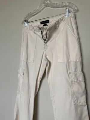 American Eagle Cream Wide Leg Cargo Pants thumbnail 2